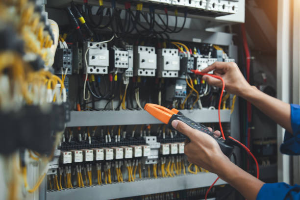 Best Licensed Electrician  in Century, FL